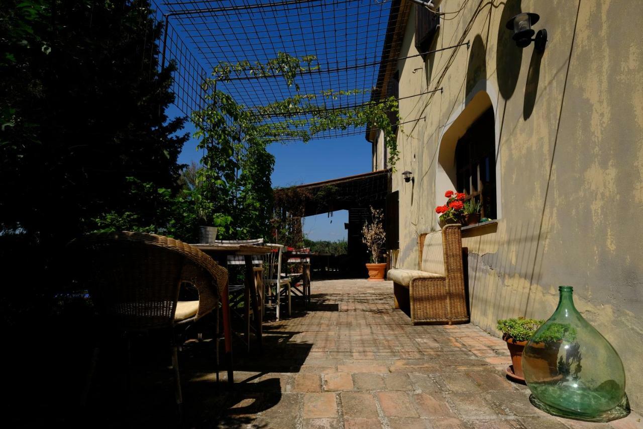 Casa Monteluro - B&b Tavullia Exterior foto